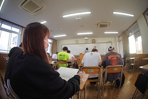 050